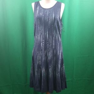 Peplum trim shortsleeve sweater dress